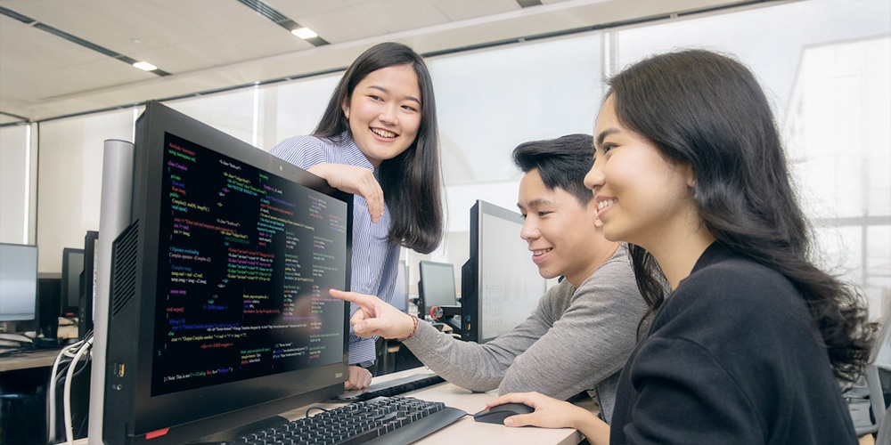 Tại sao nên học Khoa học Máy tính hay Công nghệ Thông tin tại SIM?